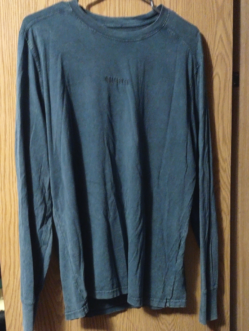 Hollister Men's Long Sleeve Crew in Slate Blue-Green